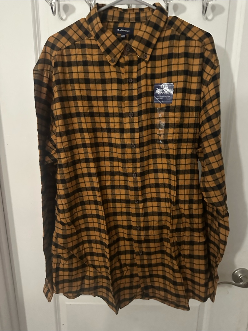 croft & barrow Men's Yellow and Black Plaid Button-Down Shirt